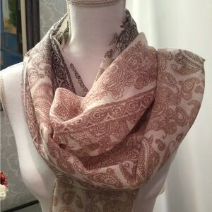 Elegant Paisley Scarf in Blusk Pink, Cream, and Gray